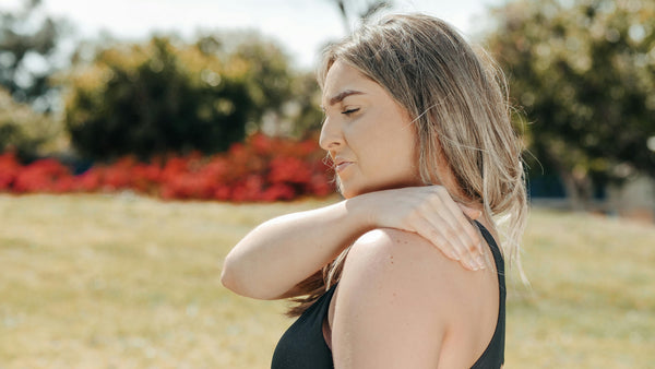 Top 5 Reasons for Shoulder Pain at a Desk (2026)