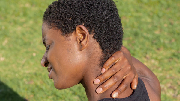 Stiff Neck From Desk Work: 5 Causes and Fixes (2026)